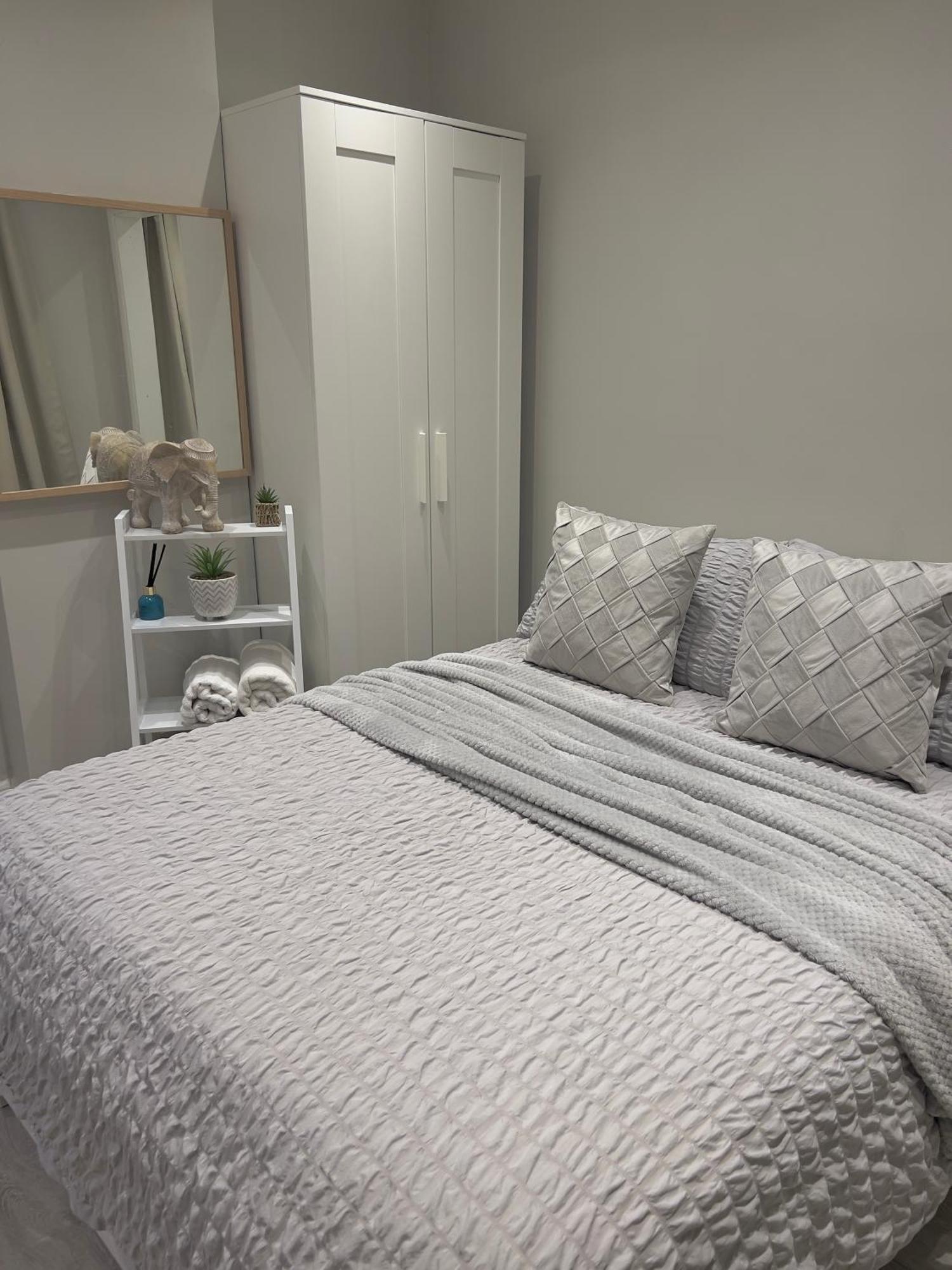 London Property Apartments For Up To 6, Next To Big Ben & London Eye Exterior photo